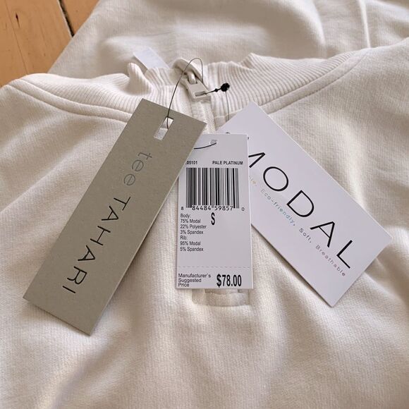 NEW T Tahari Long Sleeve Hooded Half Zip Fleece Top Size Small - Picture 11 of 11